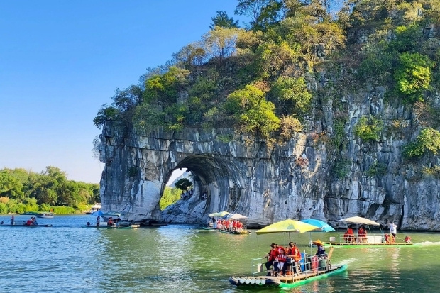 Khu di t&iacute;ch danh thắng N&uacute;i Voi &ndash; Di t&iacute;ch lịch sử Hải Ph&ograve;ng nổi bật với quần thể hang động, n&uacute;i đ&aacute; kỳ vĩ v&agrave; cảnh quan xanh m&aacute;t