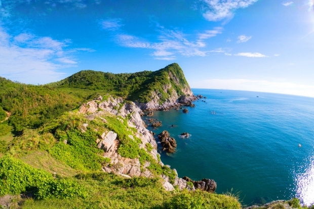 Đảo Quan Lạn &ndash;&nbsp;H&ograve;n đảo hoang sơ tuyệt đẹp nằm trong vịnh B&aacute;i Tử Long, huyện V&acirc;n Đồn, Quảng Ninh