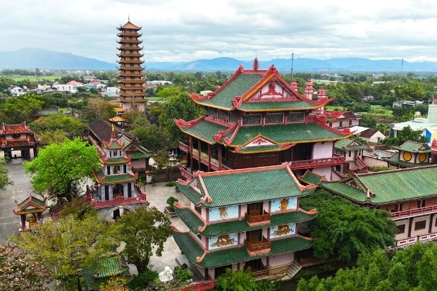 Th&aacute;p B&aacute;nh &Iacute;t Quy Nhơn