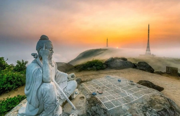 đỉnh b&agrave;n cờ