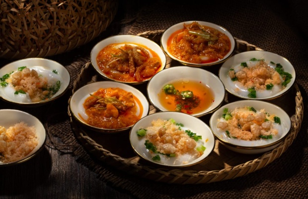 Từng ch&eacute;n b&aacute;nh b&egrave;o nhỏ xinh được chăm ch&uacute;t tỉ mỉ từ kh&acirc;u tr&igrave;nh b&agrave;y đến hương vị