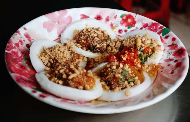 Điểm hẹn quen thuộc của giới trẻ với m&oacute;n b&aacute;nh b&egrave;o ngon Đ&agrave; Nẵng gi&aacute; cực sinh vi&ecirc;n