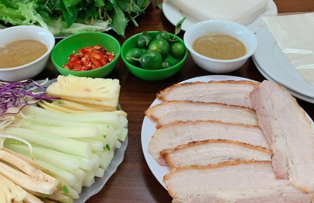 Qu&aacute;n MỌI - nằm trong khu ẩm thực Helio

