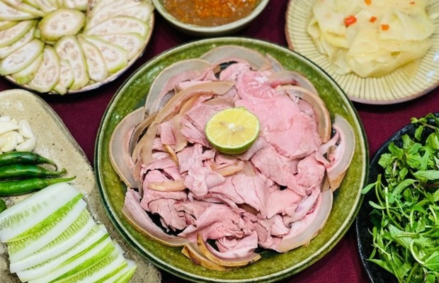 Qu&aacute;n b&ecirc; thui R&ocirc; Đ&agrave; Nẵng ngon nổi tiếng