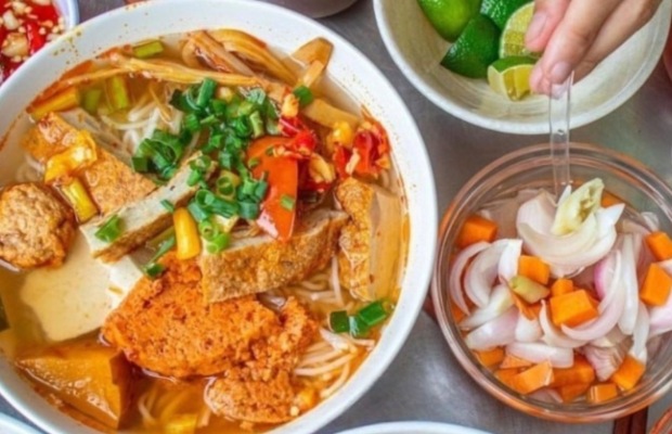 b&uacute;n li&ecirc;n đ&agrave; nẵng b&uacute;n c&aacute; ngừ ri&ecirc;u cua độc đ&aacute;o