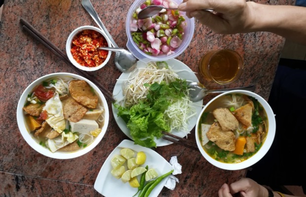 b&uacute;n c&aacute; ngừ &ocirc;ng tạ đ&agrave; nẵng nguyễn ch&iacute; thanh l&aacute;t c&aacute; to