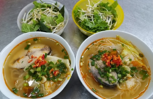 b&uacute;n c&aacute; ngừ b&agrave; hoa đ&agrave; nẵng m&oacute;n ngon truyền thống