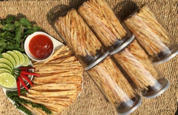 C&aacute; thiều que tại đ&acirc;y được đ&oacute;ng g&oacute;i đẹp mắt, rất ph&ugrave; hợp để l&agrave;m qu&agrave; biếu