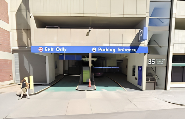 gửi xe khi tham quan Charles River Esplanade