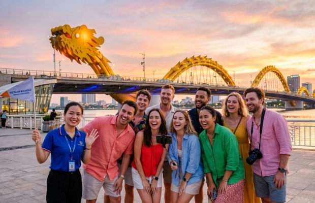 Vietnam Booking hỗ trợ tư vấn c&aacute;c kh&aacute;ch sạn gần chợ đ&ecirc;m Đ&agrave; Nẵng cho chuyến đi trọn vẹn