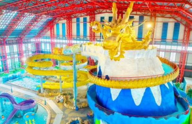 C&aacute;c đường trượt nước nhiều cấp độ ph&ugrave; hợp cho cả người lớn v&agrave; trẻ em