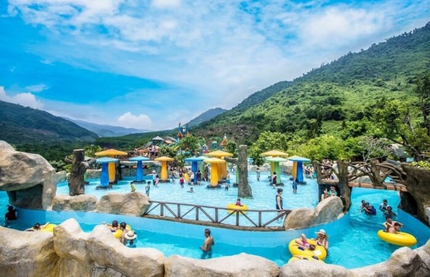 Thời điểm nắng đẹp rất th&iacute;ch hợp cho c&aacute;c hoạt động ngo&agrave;i trời v&agrave; vui chơi dưới nước