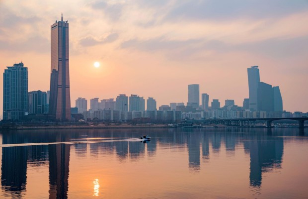 Buổi chiều v&agrave; ho&agrave;ng h&ocirc;n khung giờ v&agrave;ng để ngắm cảnh