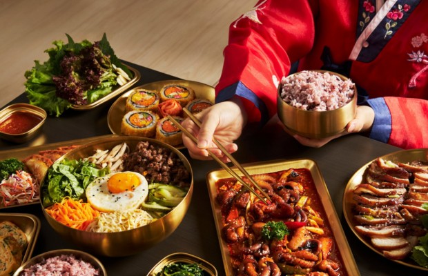 Ẩm thực cung đ&igrave;nh tại cung điện Gyeongbokgung 