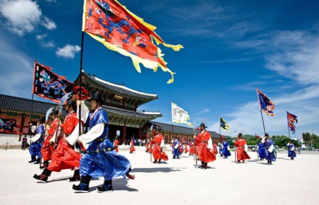 Nghi lễ đổi g&aacute;c tại cung điện Gyeongbokgung&nbsp;