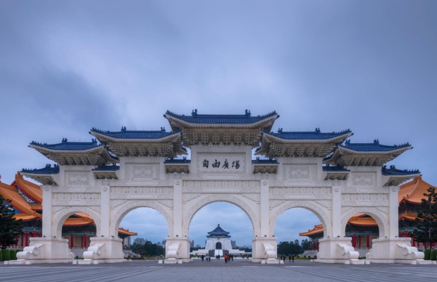 Khu Quảng trường Tự Do nh&igrave;n từ cổng ch&iacute;nh