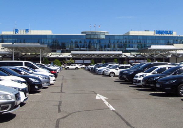 s&acirc;n bay Gwangju (KWJ)