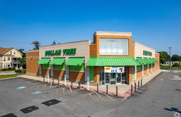 Kh&aacute;m ph&aacute; c&aacute;c m&oacute;n qu&agrave; lưu niệm gi&aacute; rẻ tại chuỗi Dollar Tree.
