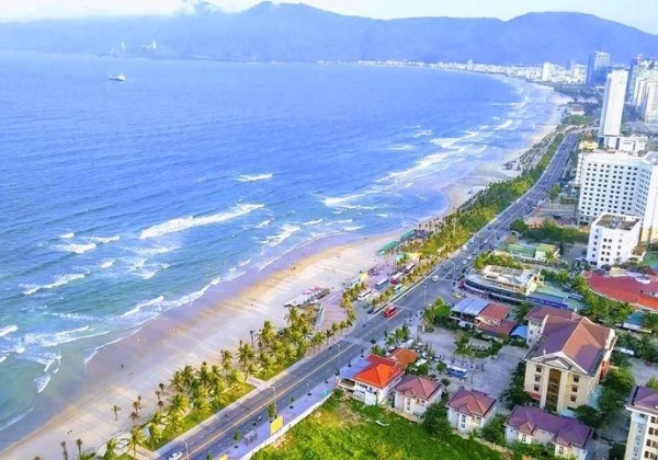 B&atilde;i biển Mỹ Kh&ecirc; Đ&agrave; Nẵng - điểm đến hấp dẫn du kh&aacute;ch