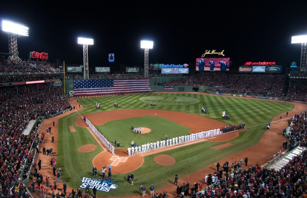 kh&aacute;m ph&aacute; s&acirc;n vận động b&oacute;ng ch&agrave;y Fenway Park