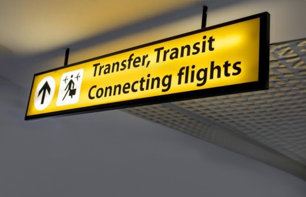 Quầy thủ tục chuyển tiếp m&aacute;y b&aacute;y