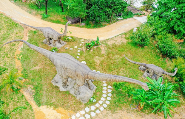 c&ocirc;ng vi&ecirc;n khủng long n&uacute;i thần t&agrave;i