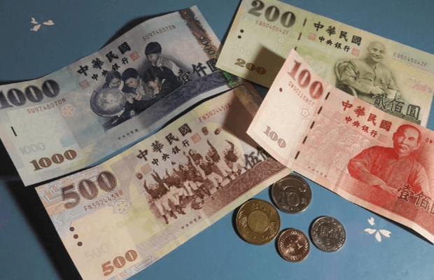 C&aacute;c mệnh gi&aacute; tiền giấy v&agrave; tiền xu Đ&agrave;i Loan