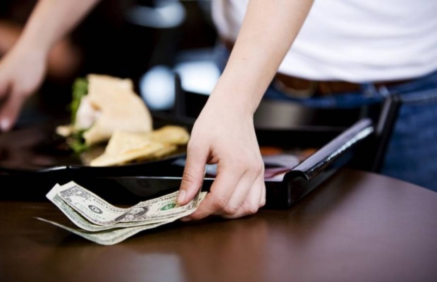 tiền tip khi đi Mỹ