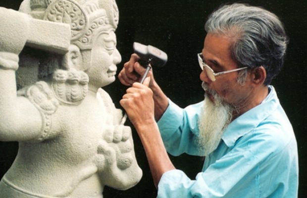 Nghệ nh&acirc;n v&agrave; quy tr&igrave;nh chế t&aacute;c đ&aacute; đi&ecirc;u khắc tại l&agrave;ng Non Nước