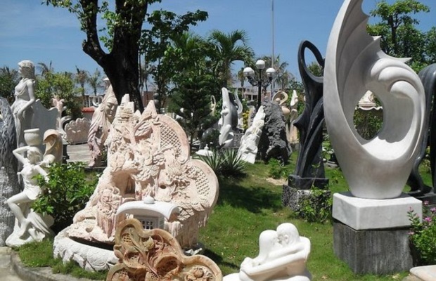 Kinh nghiệm mua sắm tại l&agrave;ng đ&aacute; mỹ nghệ Non Nước Đ&agrave; Nẵng