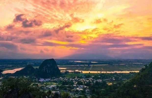 Vẻ đẹp b&igrave;nh y&ecirc;n của l&agrave;ng đ&aacute; mỹ nghệ Non Nước Đ&agrave; Nẵng