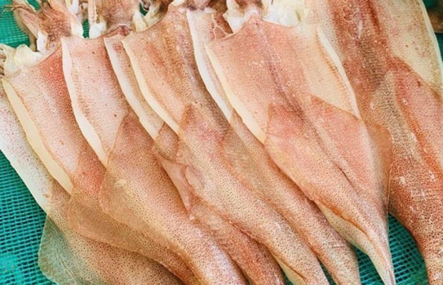 Mực 1 nắng Đà Nẵng: 3 sai lầm khiến du khách mất tiền oan