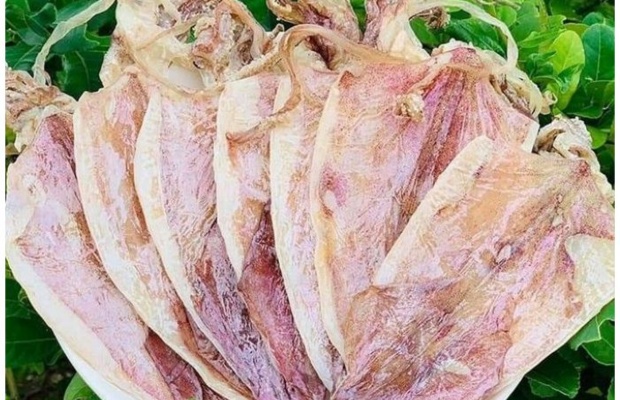 Gi&aacute; mực 1 nắng theo từng loại 