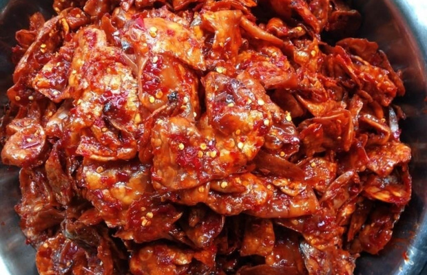 Mực rim me với m&agrave;u sắc hấp dẫn, &oacute;ng &aacute;nh 