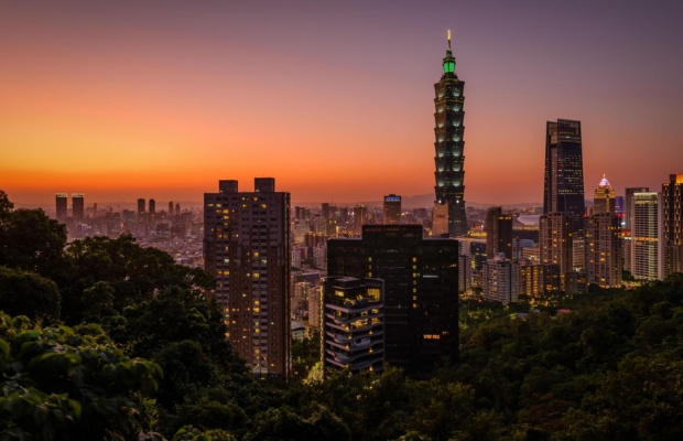 To&agrave;n cảnh Taipei 101 nh&igrave;n từ n&uacute;i Voi