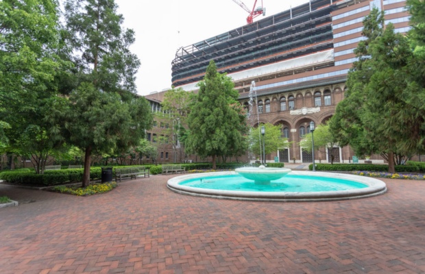 kh&ocirc;ng gian kiến tr&uacute;c của Penn Museum