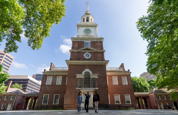  Independence Hall 