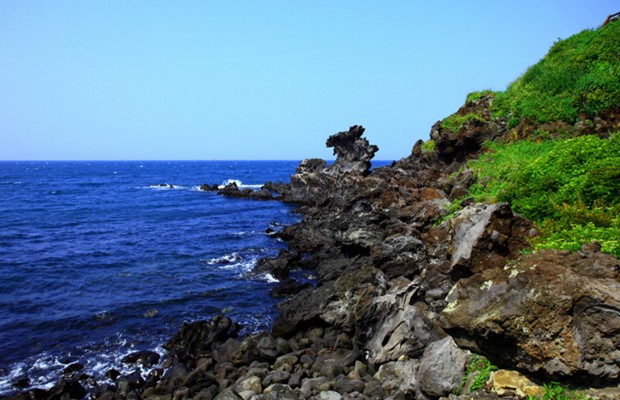 Đ&aacute; Đầu Rồng (Yongduam Rock)