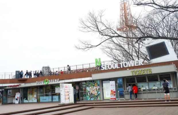 Cập nhật gi&aacute; v&eacute; l&ecirc;n th&aacute;p Namsan mới nhất&nbsp;