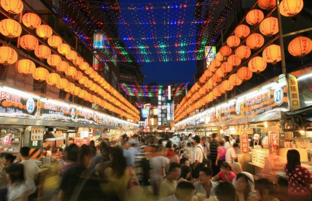 Chợ đ&ecirc;m Miếu Khẩu nổi tiếng ở Keelung 