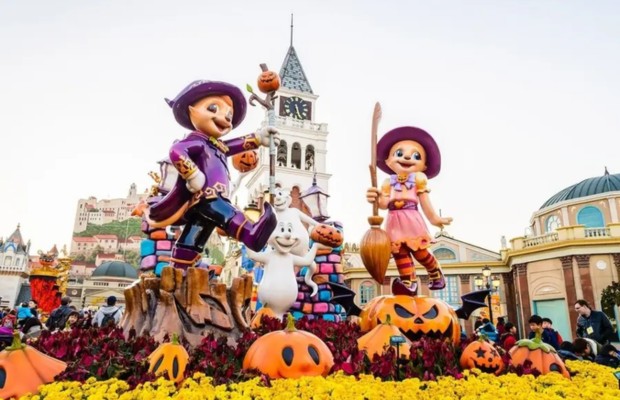 mua v&eacute; online th&ocirc;ng qua c&aacute;c đại l&yacute; du lịch uy t&iacute;n hoặc website ch&iacute;nh thức của Everland