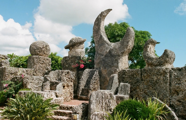Những giả thuyết về b&iacute; ẩn x&acirc;y dựng Coral Castle