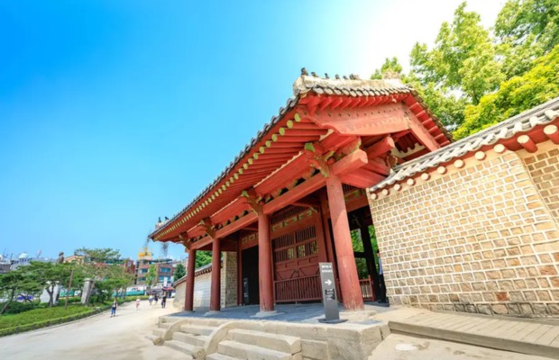 Lịch tham quan tour hướng dẫn tại đền Jongmyo
