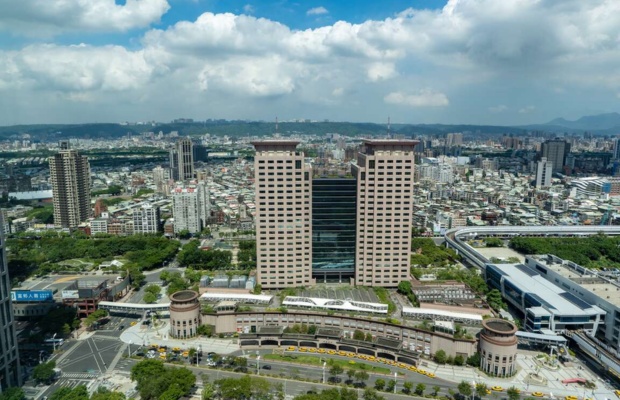 Banqiao Station &ndash; trung t&acirc;m giao th&ocirc;ng lớn của T&acirc;n Bắc