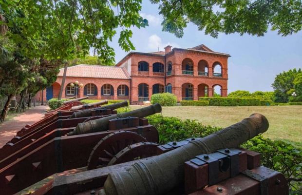 Ph&aacute;o đ&agrave;i San Domingo l&agrave; biểu tượng lịch sử nổi bật của Đạm Thủy.