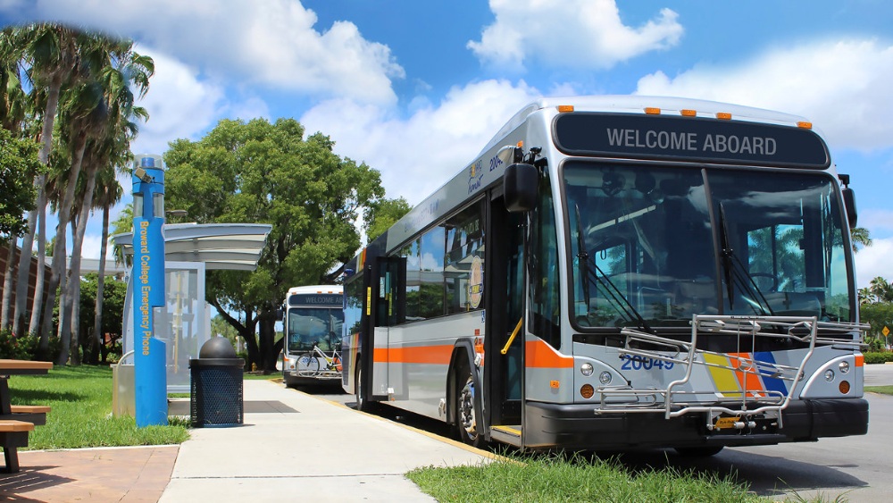Xe bu&yacute;t Broward County Transit