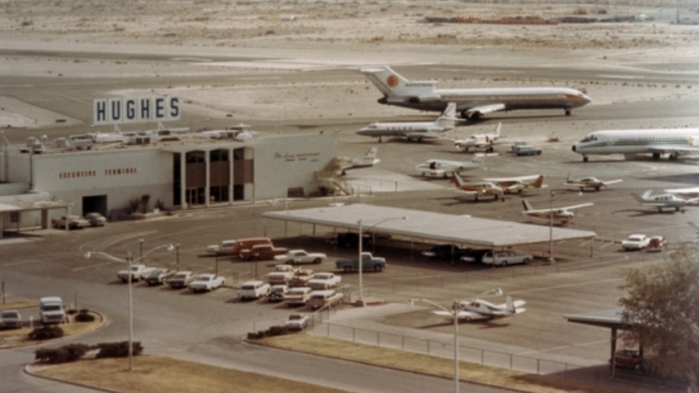 s&acirc;n bay quốc tế McCarran Las Vegas qua c&aacute;c thập kỷ