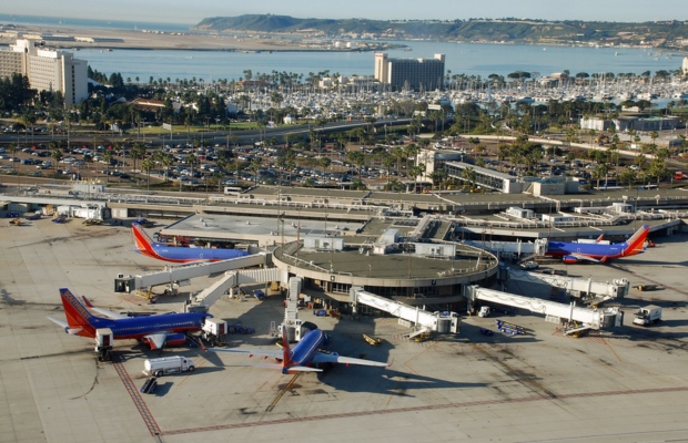 M&aacute;y bay Southwest Airlines tại s&acirc;n bay quốc tế San Diego