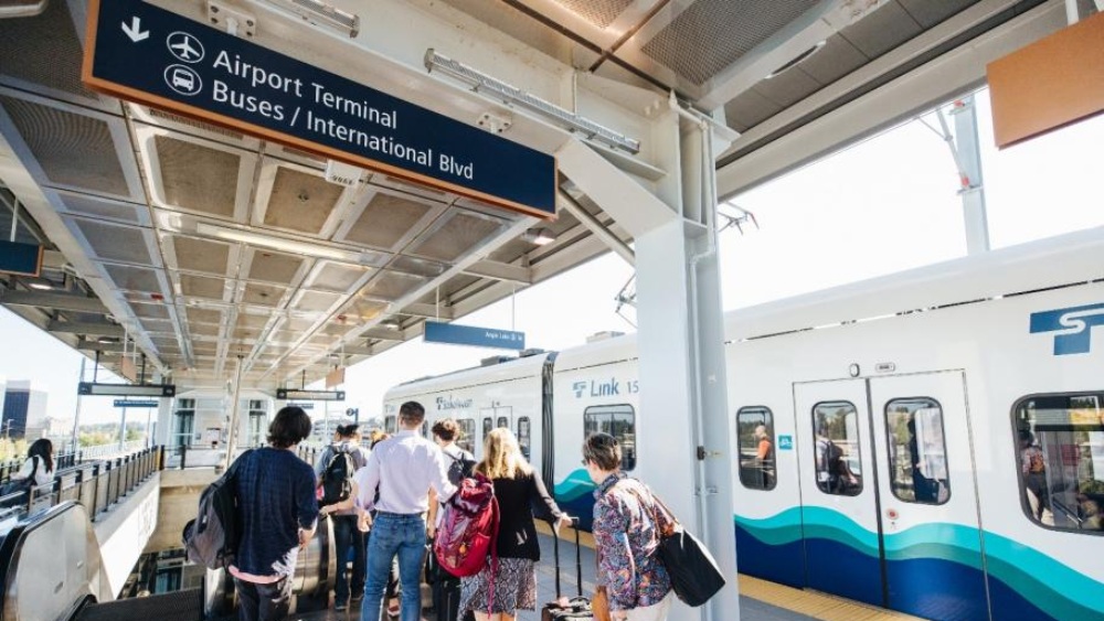 Ga t&agrave;u Link Light Rail kết nối s&acirc;n bay Seattle Tacoma với trung t&acirc;m th&agrave;nh phố