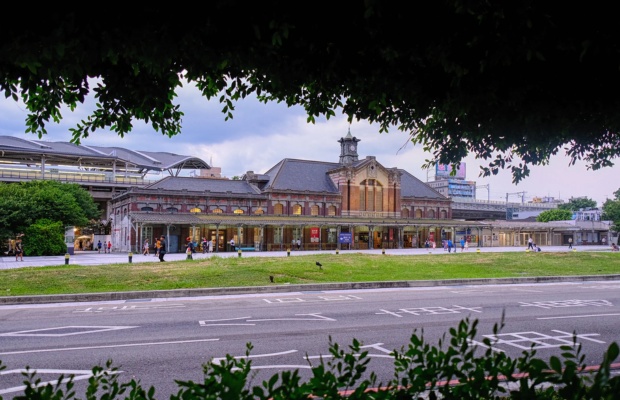 Kh&ocirc;ng gian Tielu Street gần taichung old station. 